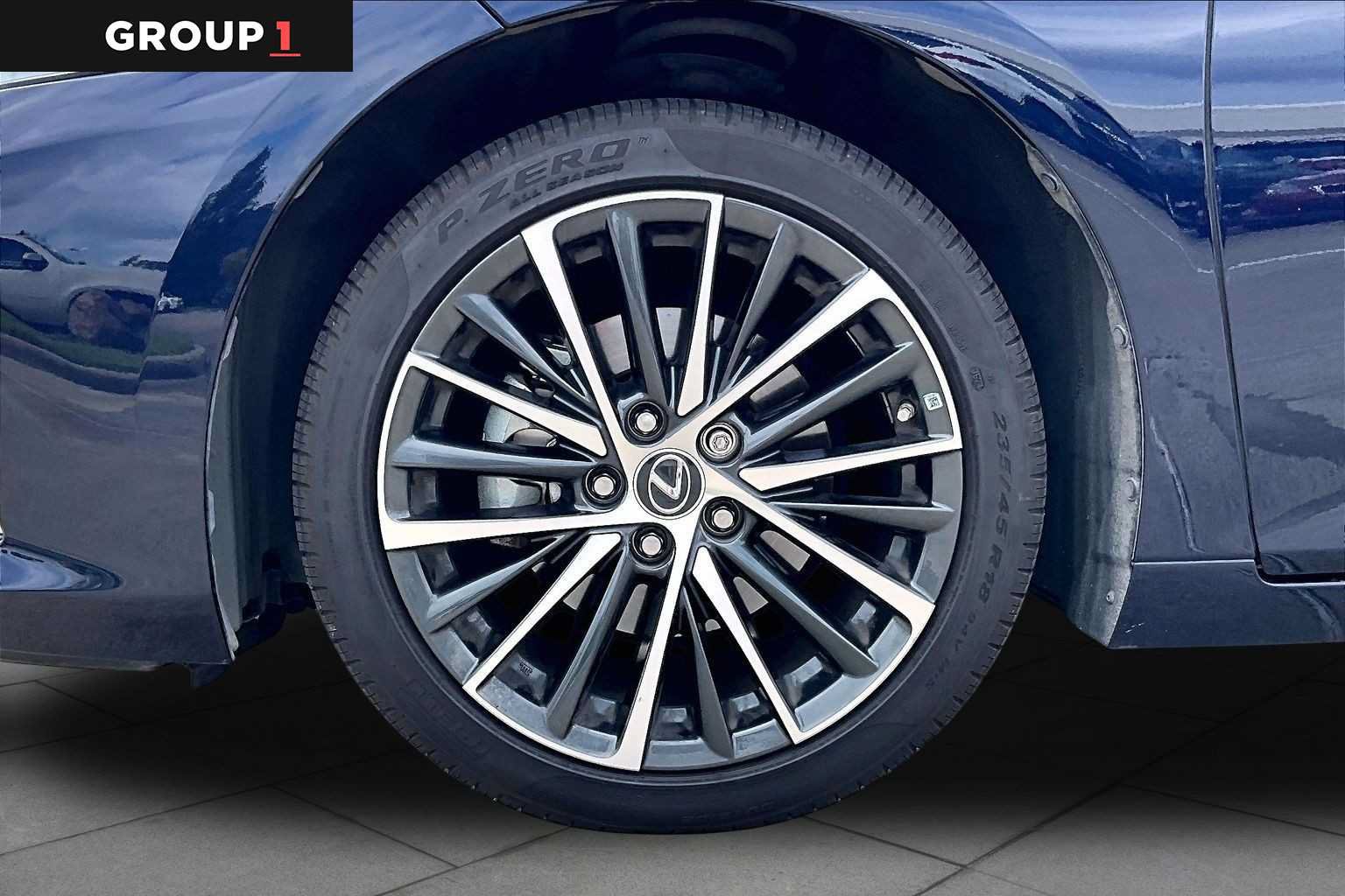 Certified 2022 Lexus ES 350 w/ Premium Package FWD image 9