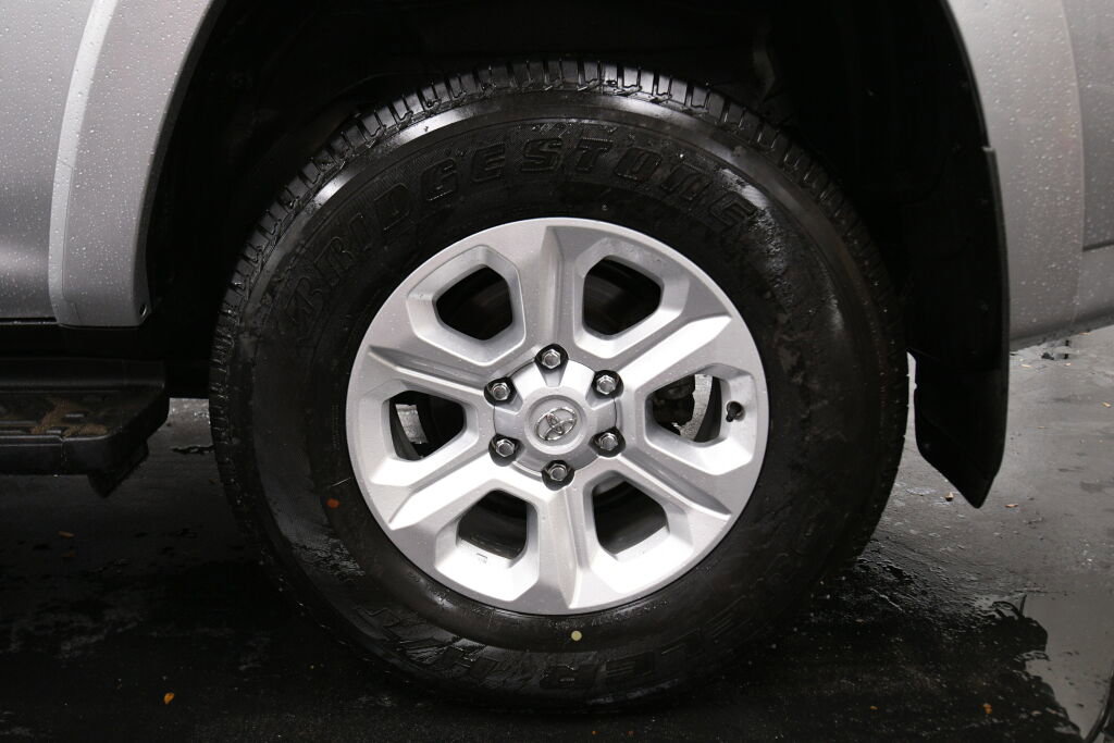 Certified 2024 Toyota 4Runner SR5 Premium image 31