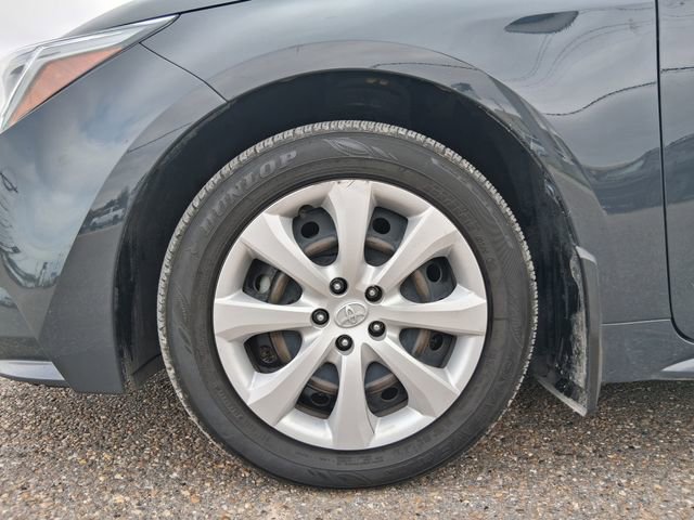 Used 2024 Toyota Corolla LE FWD image 18