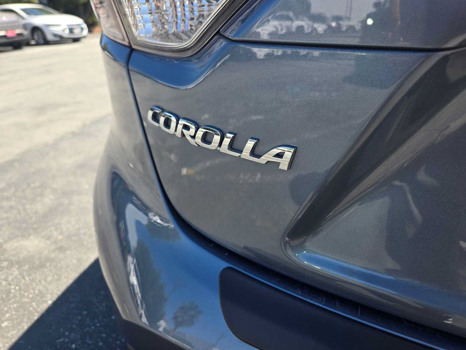 Used 2023 Toyota Corolla LE FWD image 16