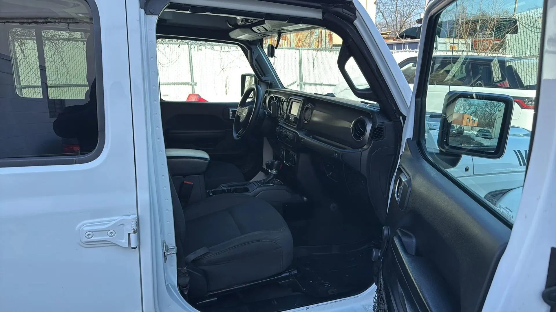 Used 2021 Jeep Gladiator Sport AWD/4WD image 24