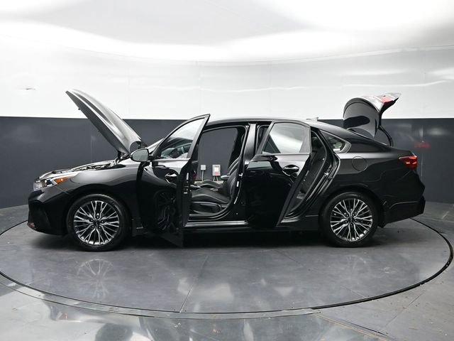 Used 2024 Kia Forte GT-Line FWD image 43