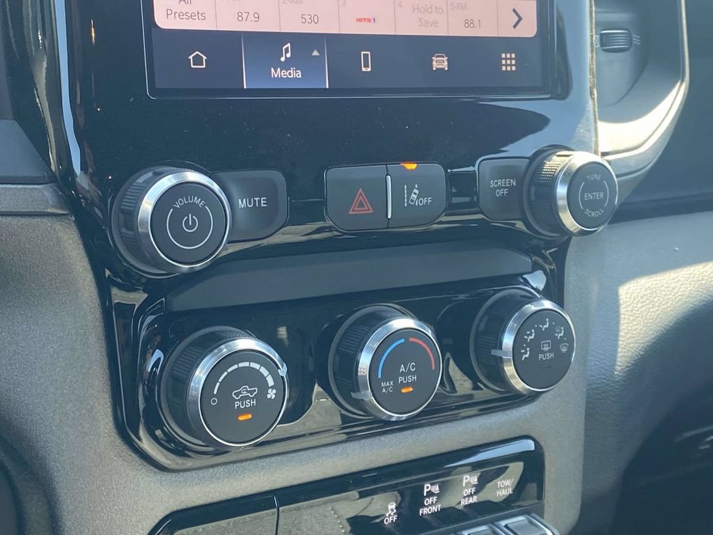 New 2026 RAM 1500 Warlock AWD/4WD image 22