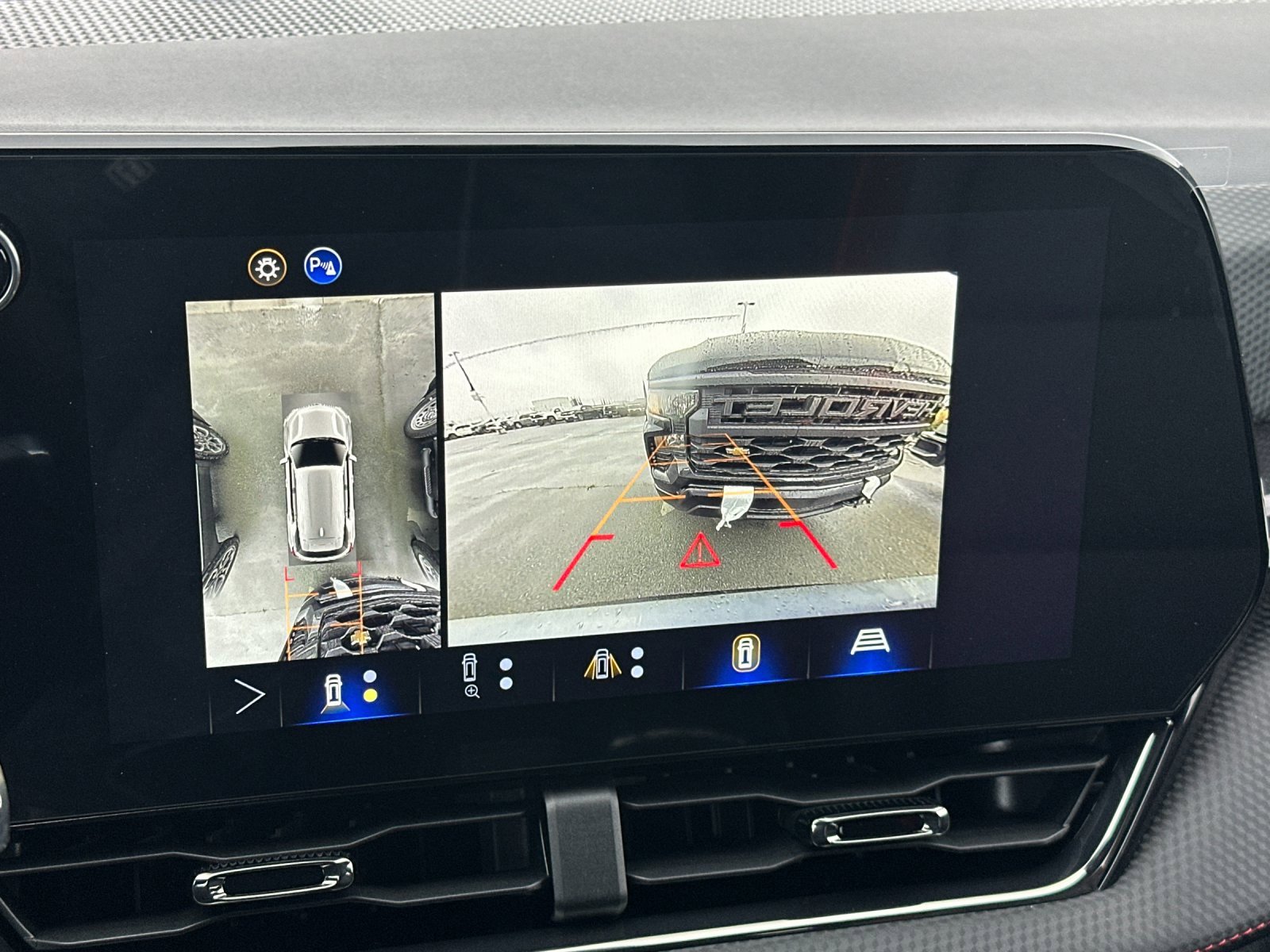 New 2026 Chevrolet Equinox RS w/ Safety and Technology Package image 23