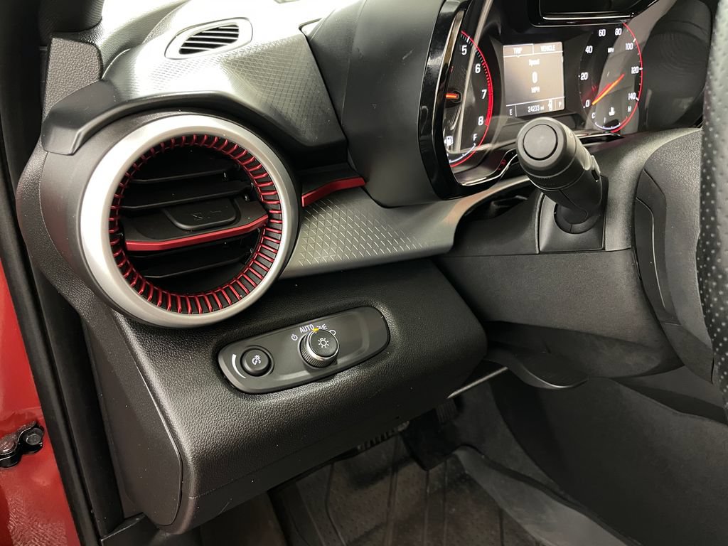 Used 2024 Chevrolet Trax RS w/ Driver Confidence Package FWD image 22