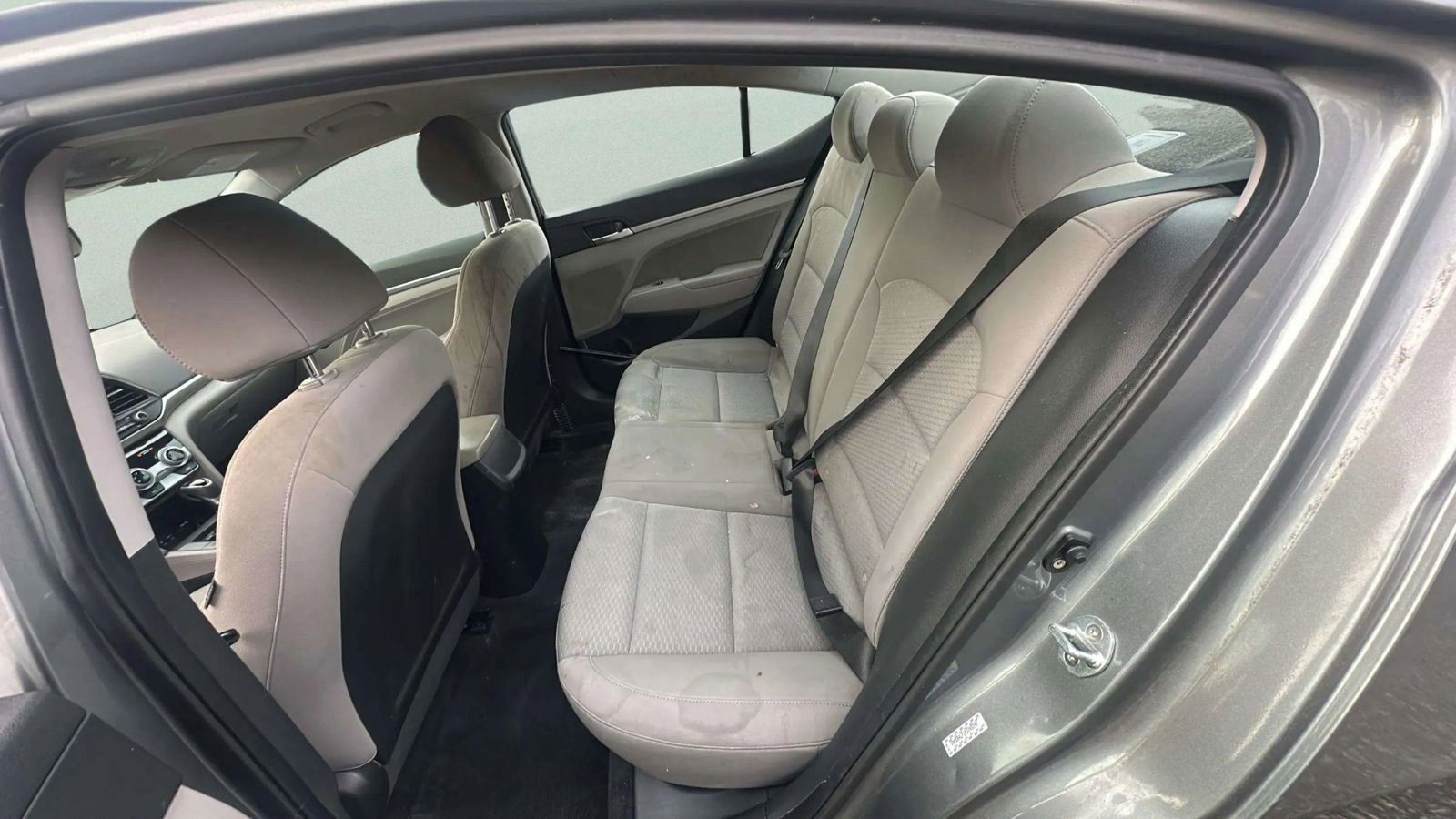 Used 2019 Hyundai Elantra SEL image 18
