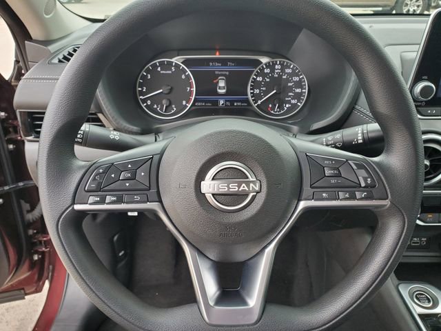 Used 2024 Nissan Sentra SV FWD image 11
