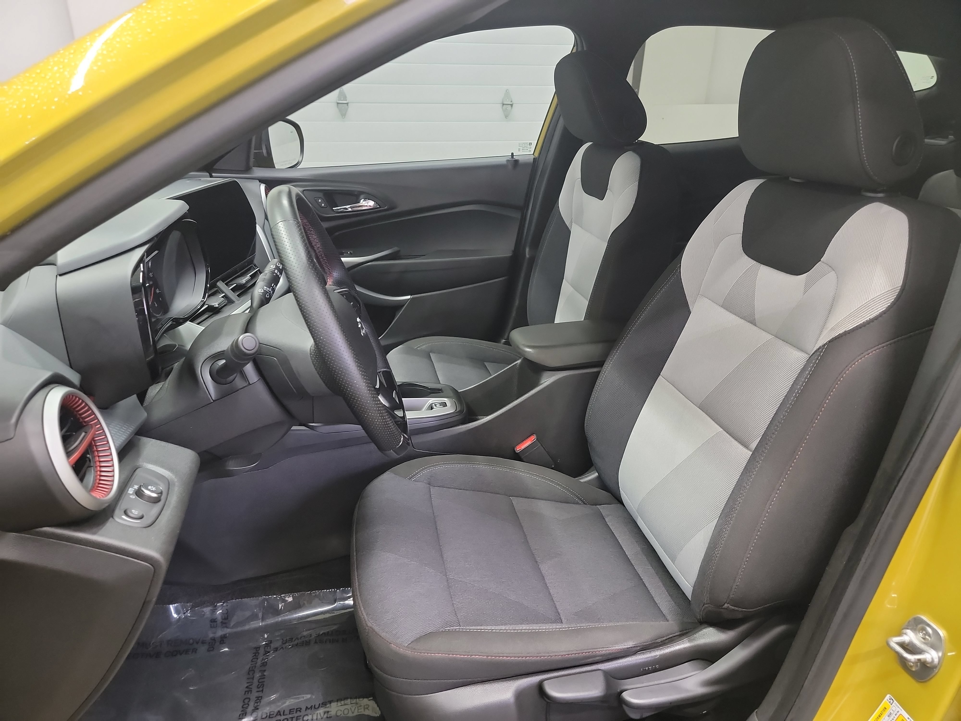 Used 2024 Chevrolet Trax RS w/ Driver Confidence Package FWD image 12