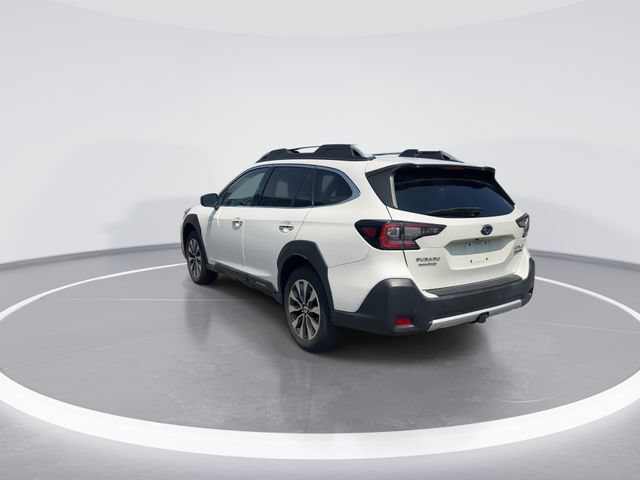 Used 2023 Subaru Outback Touring XT AWD/4WD image 6