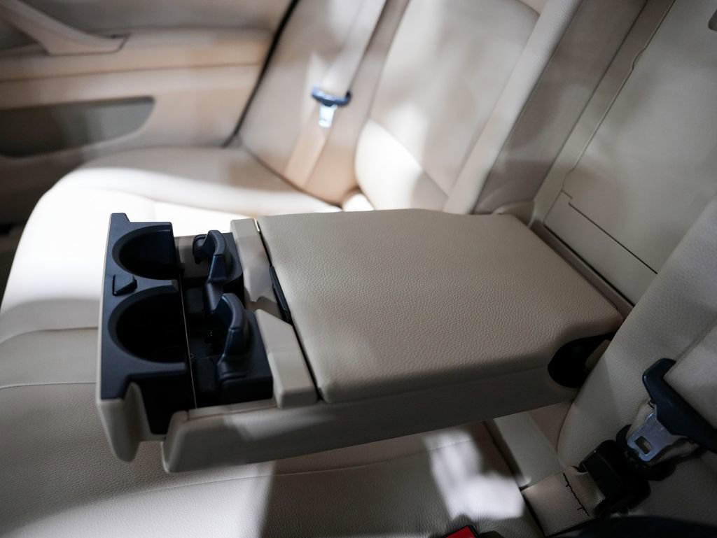 Used 2015 BMW 528i xDrive Sedan image 30