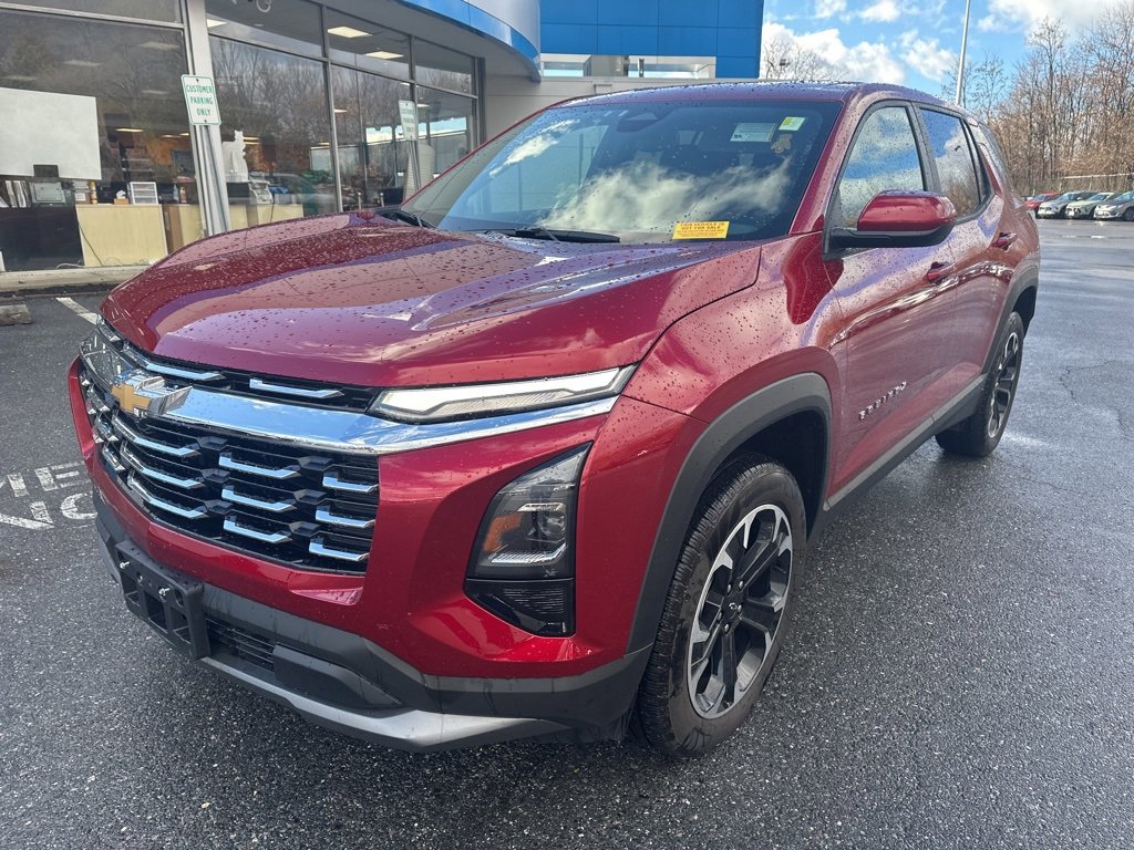 Used 2025 Chevrolet Equinox LT image 1
