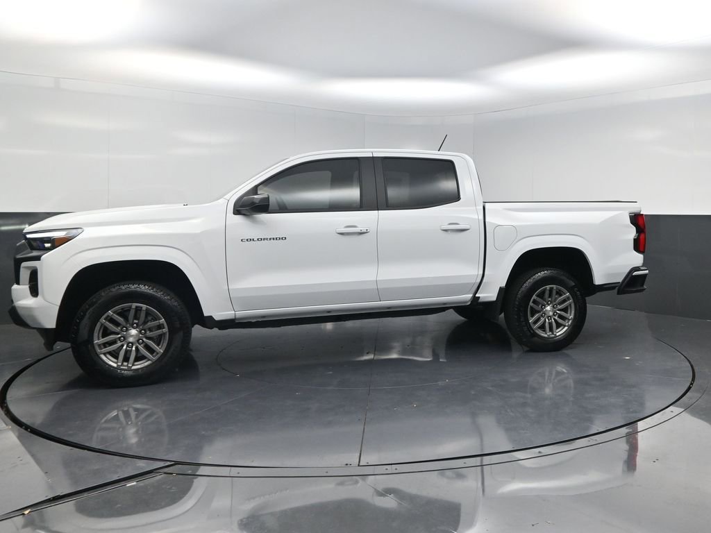 Used 2024 Chevrolet Colorado LT w/ LT Convenience Package III image 3