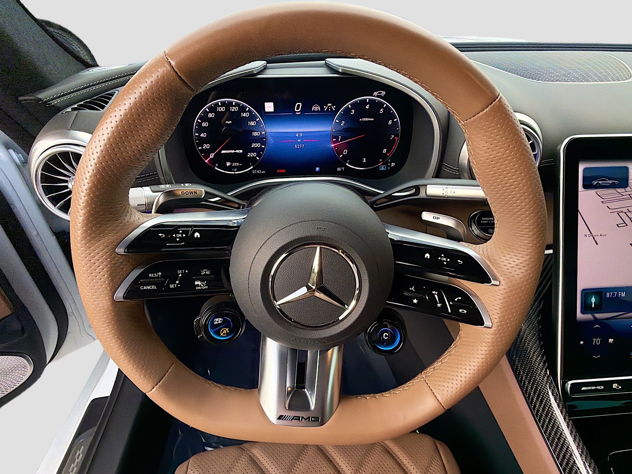 Used 2025 Mercedes-Benz AMG GT 63 image 38