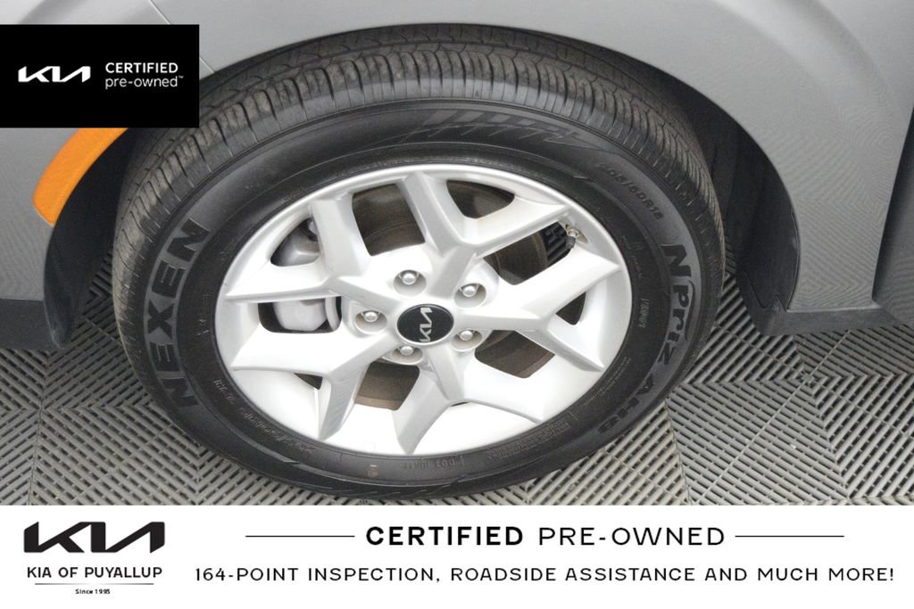 Certified 2025 Kia Soul LX FWD image 22