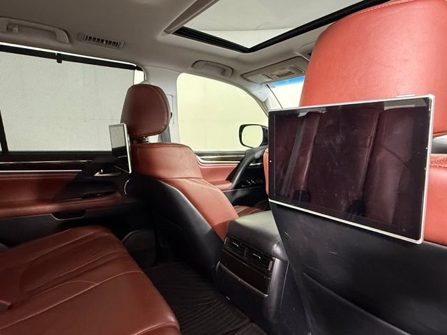 Used 2021 Lexus LX 570 4WD w/ Luxury Package image 25