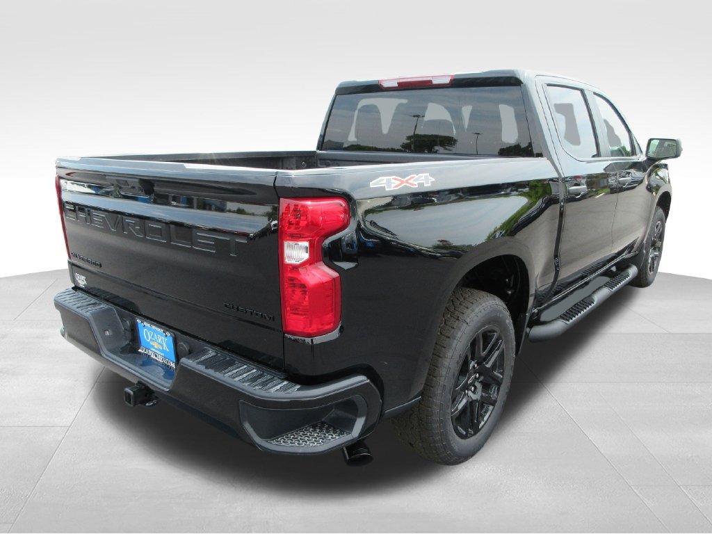 New 2026 Chevrolet Silverado 1500 Custom w/ Turbomax Blackout Package AWD/4WD image 6