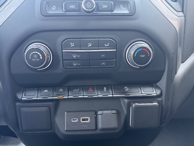 Used 2022 Chevrolet Silverado 1500 Custom Trail Boss AWD/4WD image 28