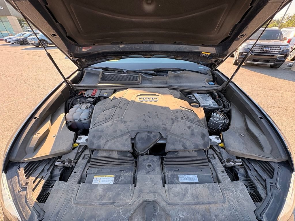 Used 2023 Audi Q8 Premium Plus AWD/4WD image 32