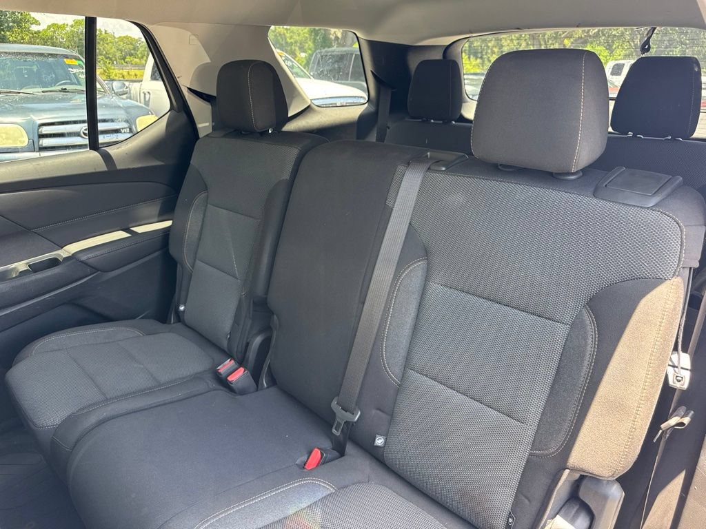 Used 2021 Chevrolet Traverse LS FWD image 11