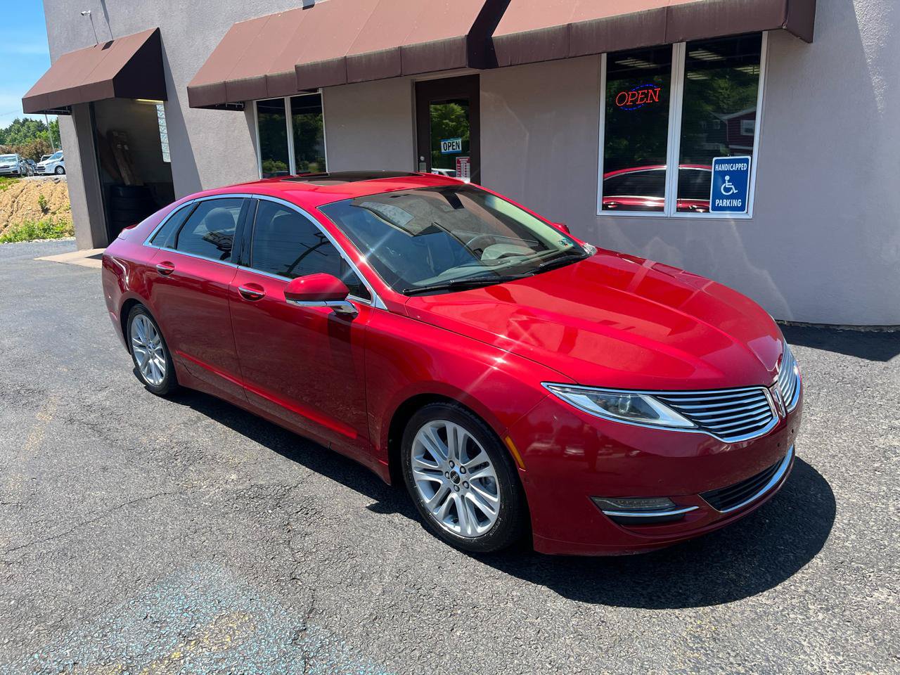 Used 2014 Lincoln MKZ AWD w/ Equipment Group 102A Reserve image 3