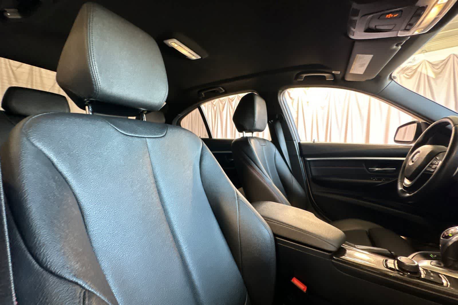Used 2016 BMW 328i Sedan RWD image 18