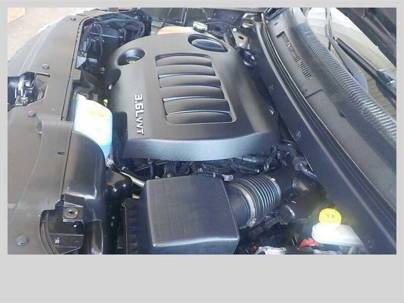 Used 2015 Dodge Journey SXT w/ Flexible Seating Group FWD image 39