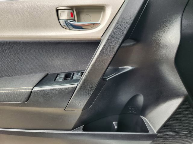 Used 2017 Toyota Corolla LE FWD image 23