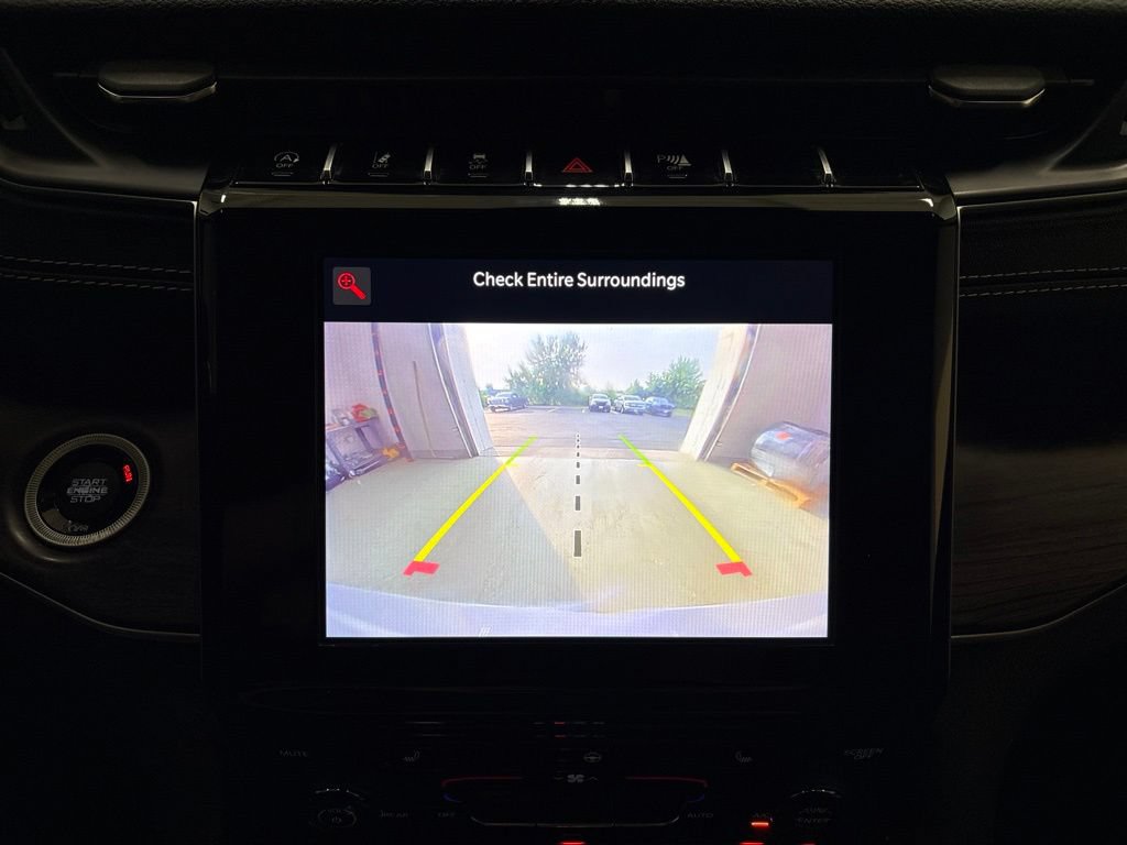Used 2021 Jeep Grand Cherokee L Limited AWD/4WD image 39