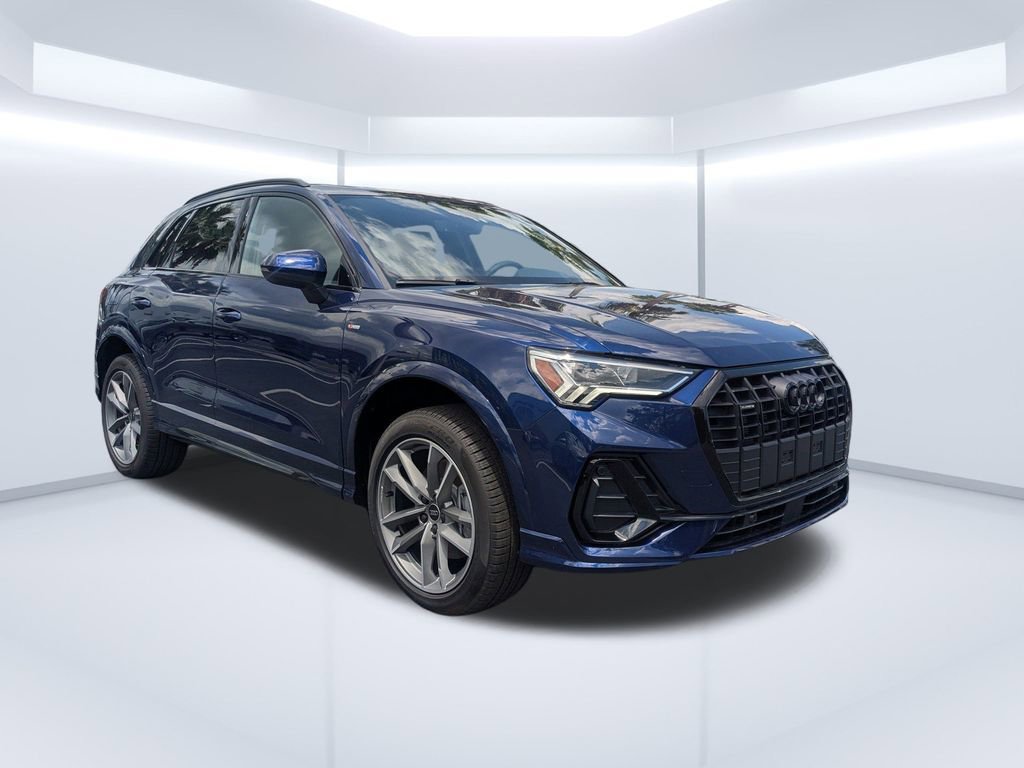 New 2025 Audi Q3 2.0T Premium
