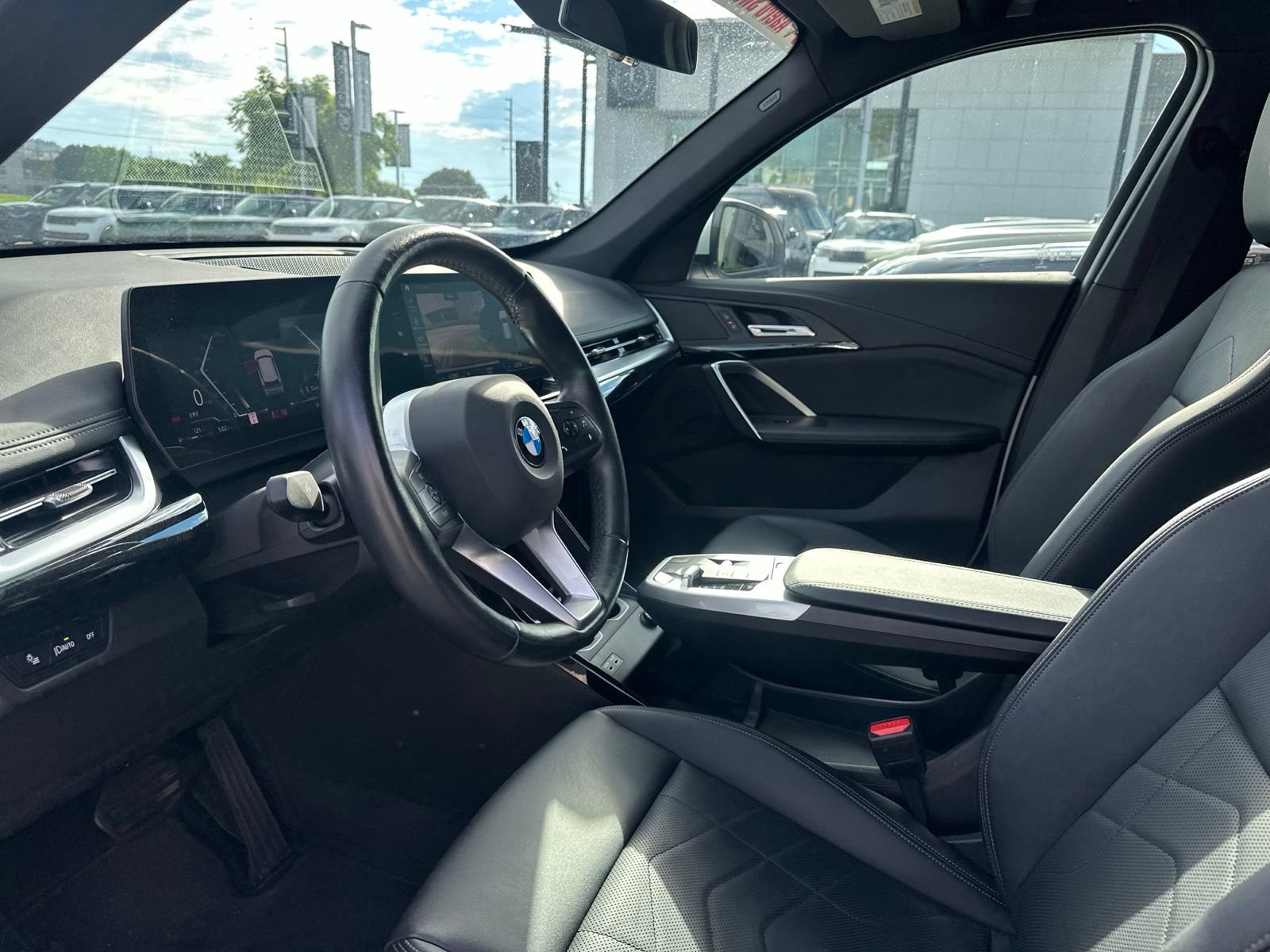 Used 2023 BMW X1 xDrive28i w/ Convenience Package AWD/4WD image 10