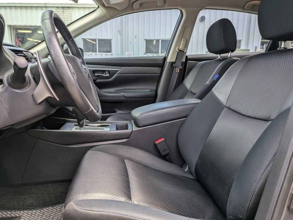 Used 2016 Nissan Altima 2.5 SR FWD image 20