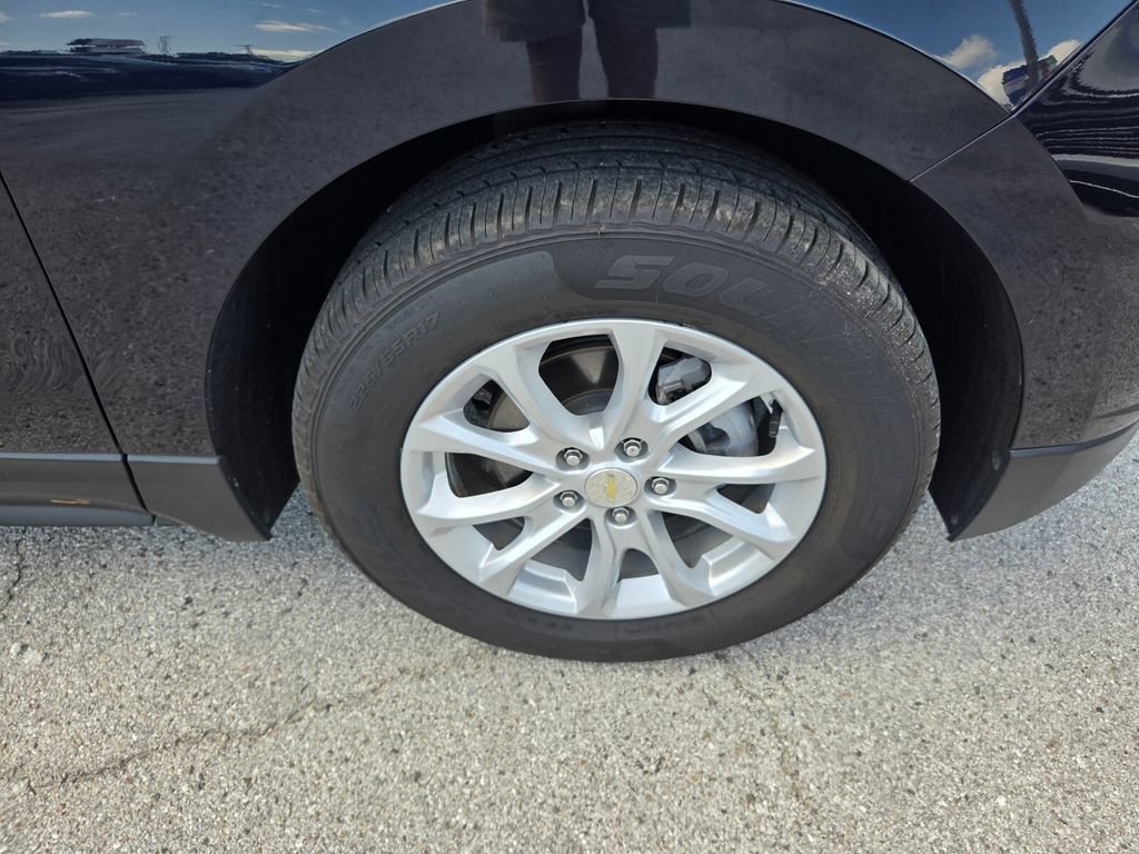 Used 2021 Chevrolet Equinox LS w/ LS Convenience Package FWD image 18