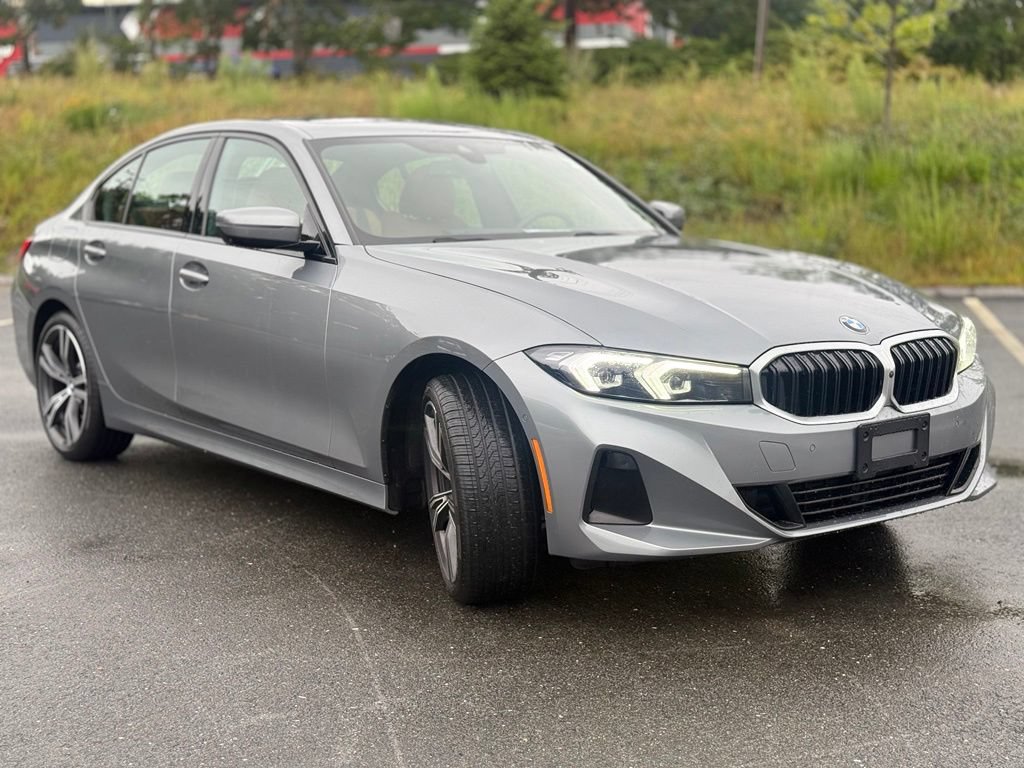 Certified 2023 BMW 330i xDrive Sedan w/ Parking Assistance Package AWD/4WD image 8