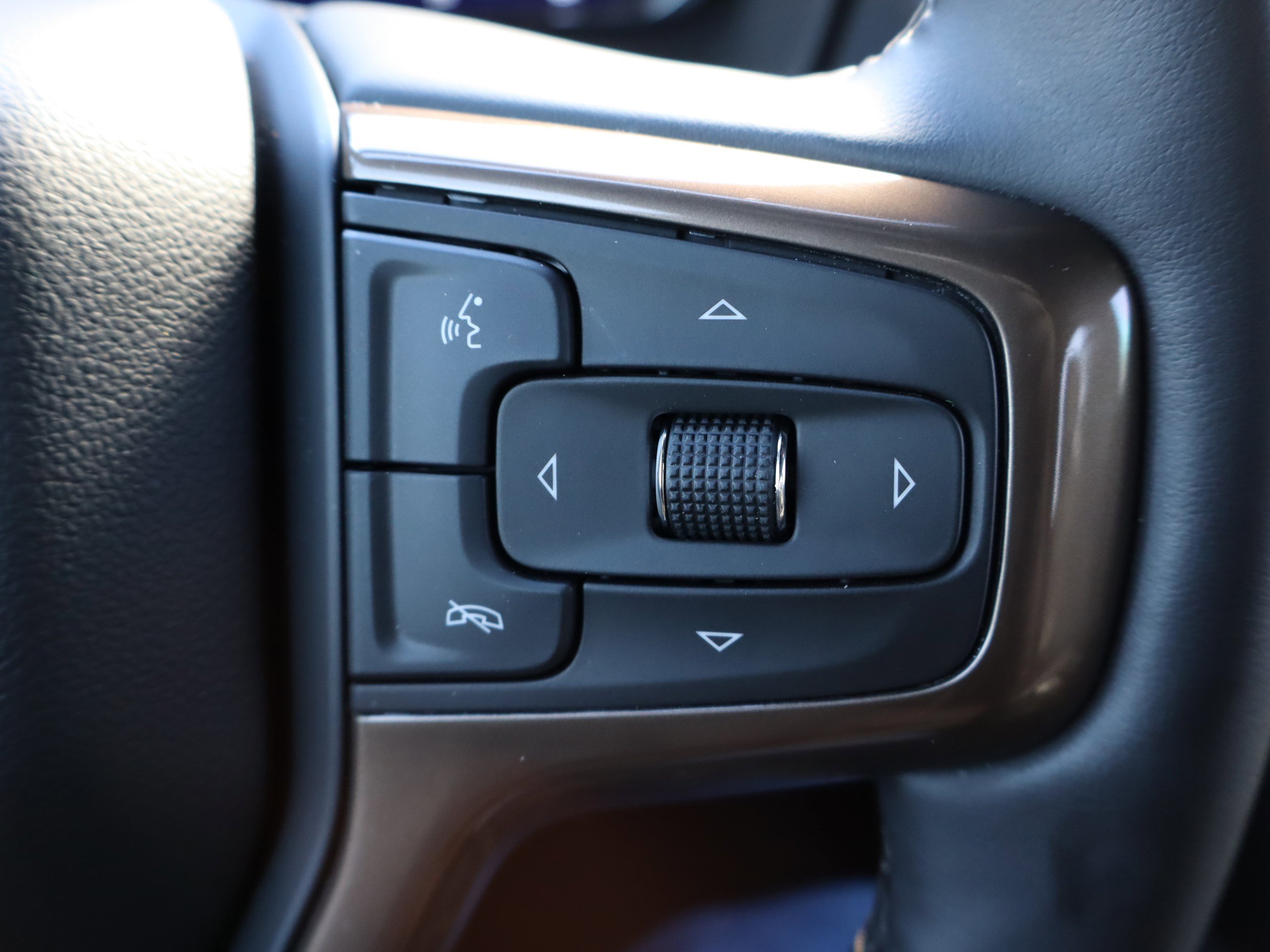 Certified 2024 Chevrolet Tahoe High Country image 24