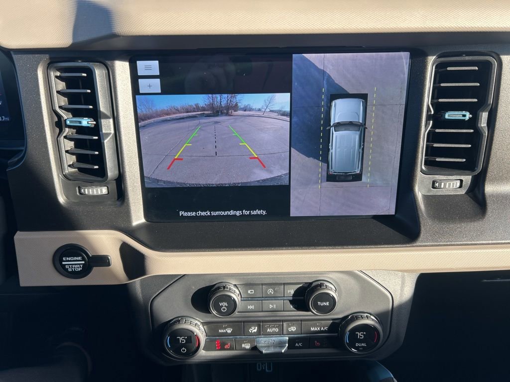 Used 2023 Ford Bronco Wildtrak image 30