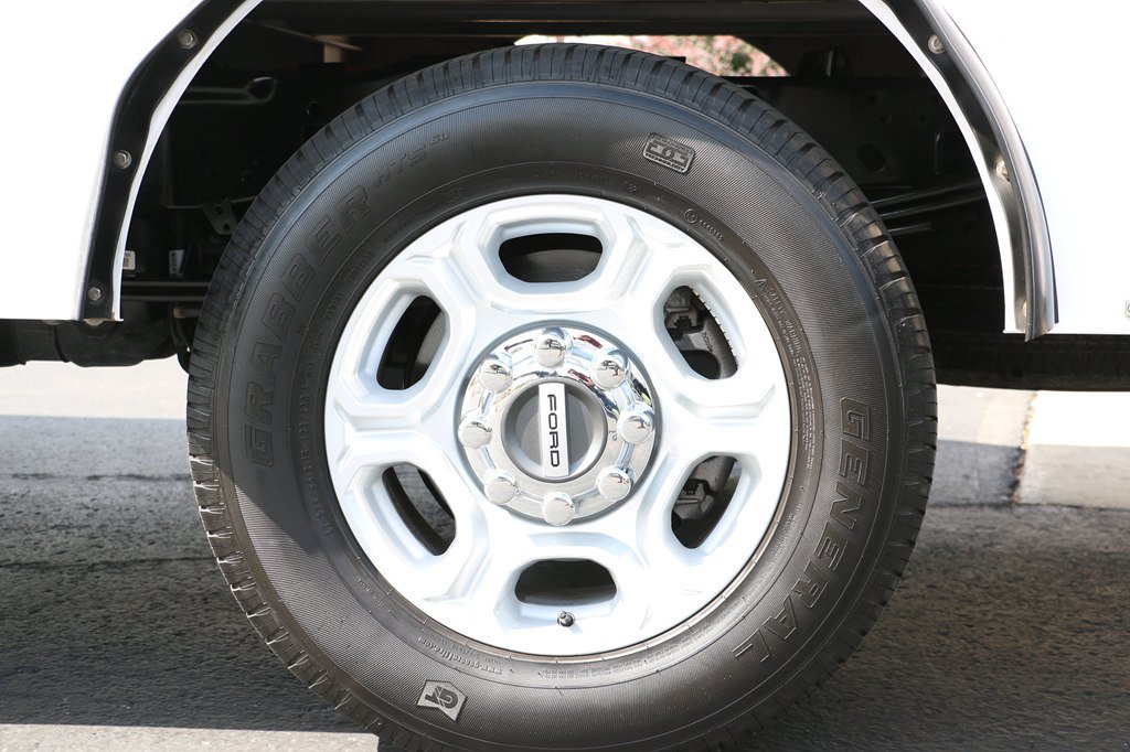 Used 2025 Ford F250 XLT w/ F-250 >10K GVWR Package AWD/4WD image 49