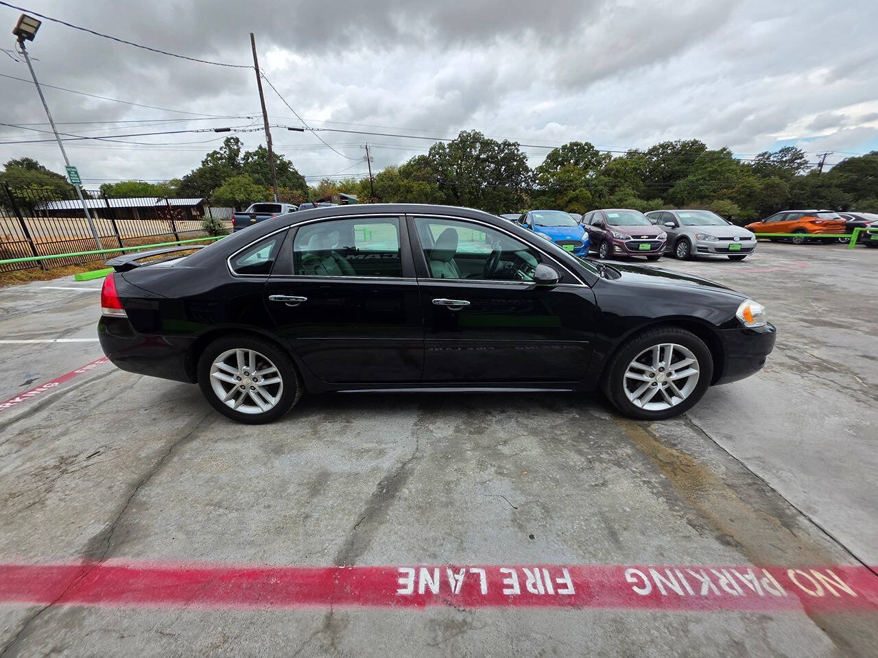Used 2016 Chevrolet Impala LTZ FWD image 16