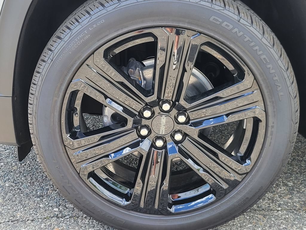 New 2025 GMC Acadia Elevation w/ Black Edition AWD/4WD image 8