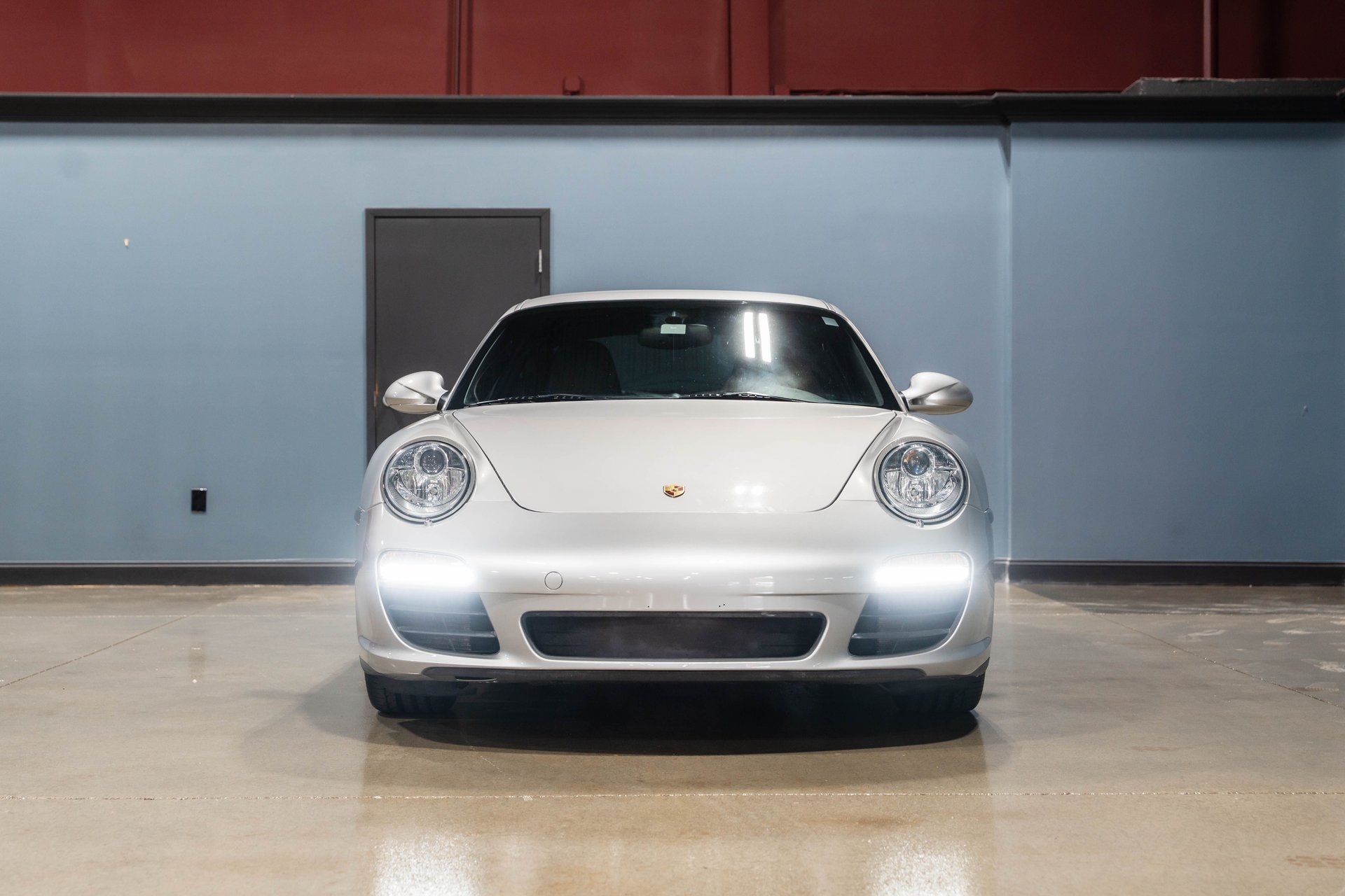 Used 2009 Porsche 911 Carrera RWD image 3