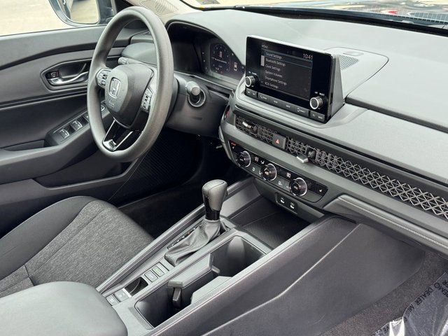 Certified 2025 Honda Accord SE image 10