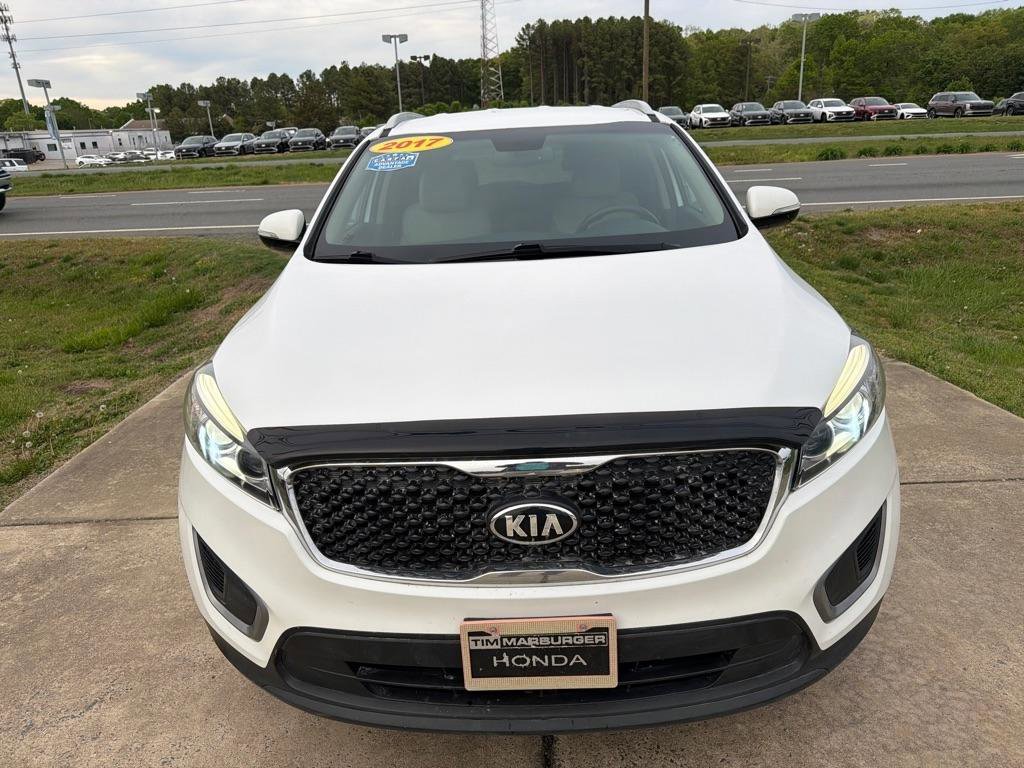 Used 2017 Kia Sorento LX w/ LX Convenience Package image 6