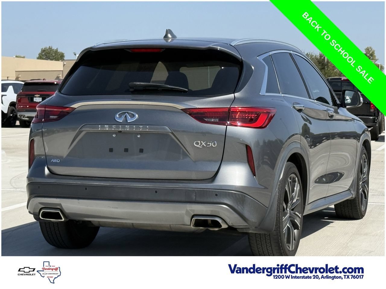 Used 2021 INFINITI QX50 Luxe w/ Appearance Package AWD/4WD image 4
