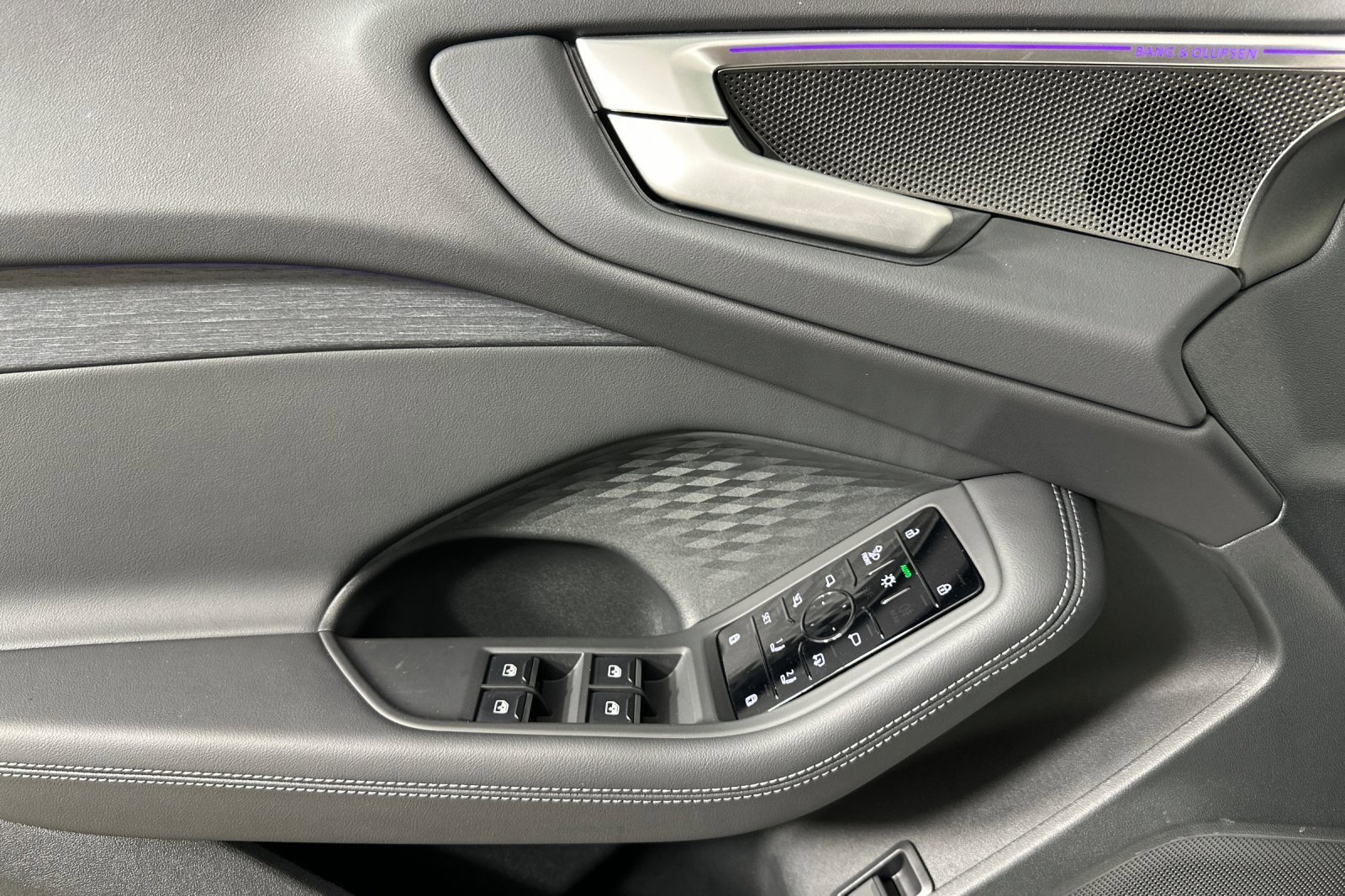 Used 2025 Audi A5 2.0T Premium Plus Sedan w/ Premium Plus image 10