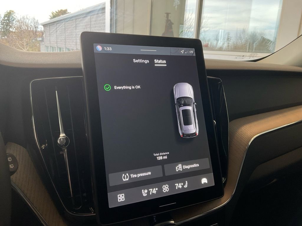 New 2026 Volvo XC60 B5 Plus w/ Protection Package Premier image 26