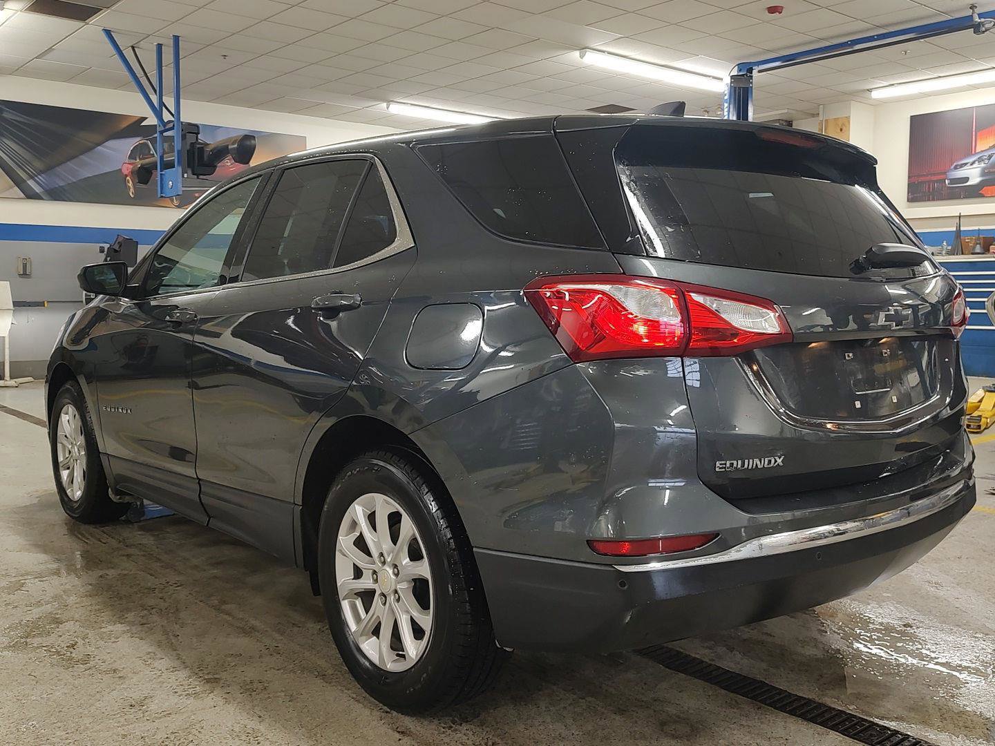 Used 2020 Chevrolet Equinox LT w/ Driver Convenience Package image 26