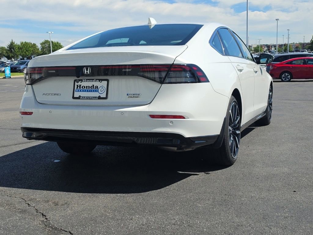 Used 2024 Honda Accord Touring image 9