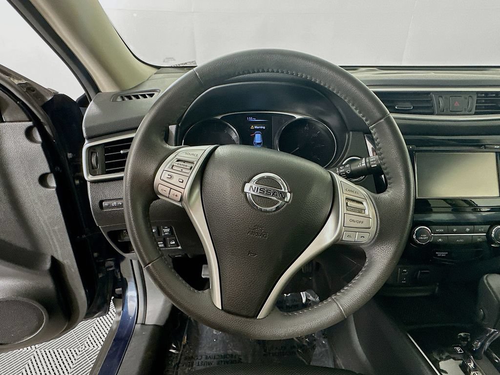 Used 2015 Nissan Rogue SL AWD/4WD image 16