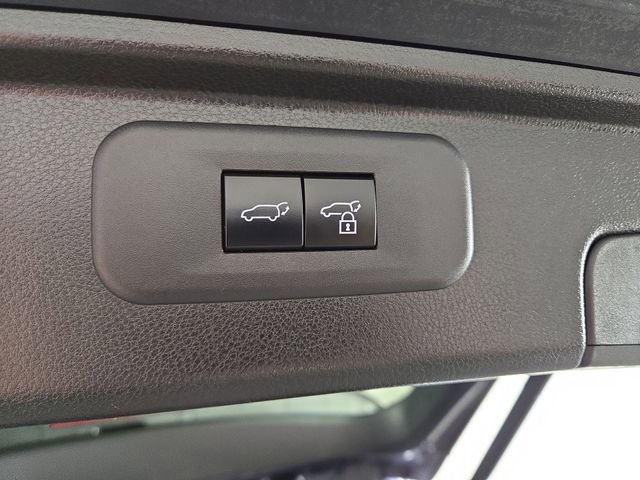 Used 2025 Toyota Grand Highlander AWD image 33