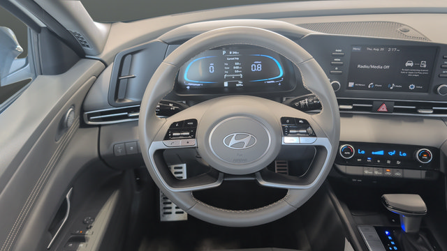 Certified 2025 Hyundai Elantra Sport FWD image 15