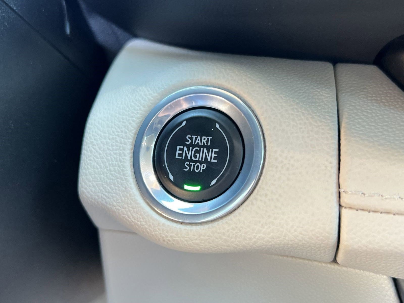 Certified 2023 Buick Envision Avenir image 27